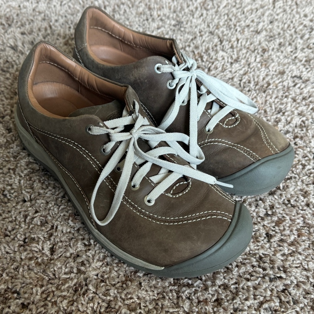 Keen Presidio ll Brown Leather Sneakers Hiking Shoes Women’s Size 8